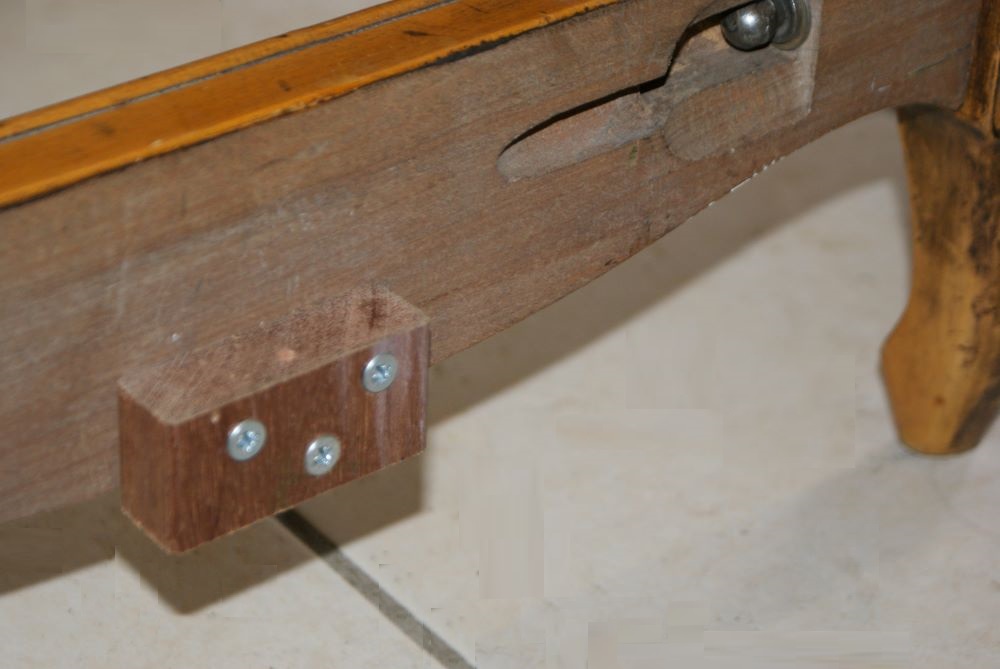 Fitting brackets to a French Corbeille bed